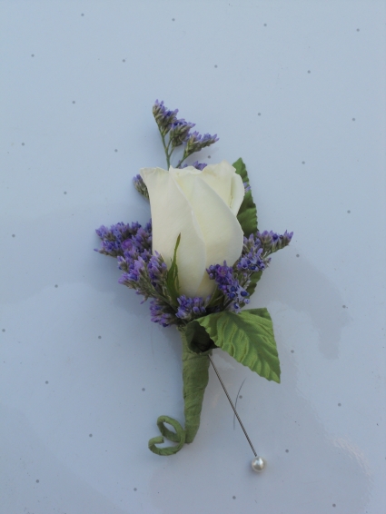 White Rose with Limonium  