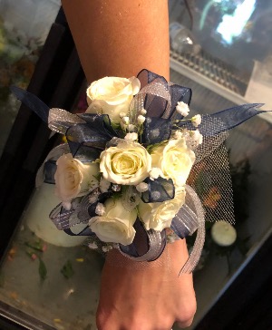 White rose wrestlet Coursage