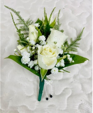 White Spray Rose Boutonniere   Boutonniere  