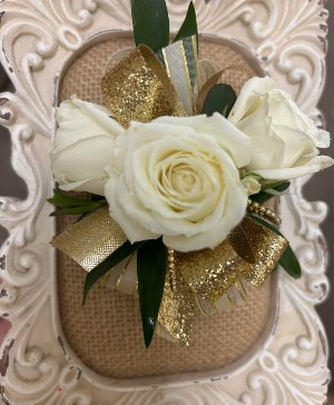 white spray rose corsage 