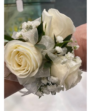 White Spray Rose Wristlet Wrist corsages 