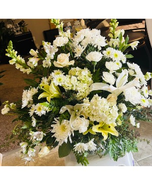 White sympathy 1 basket or urn