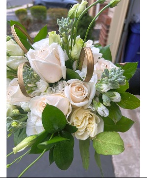 White with a Touch of Gold  Bouquet 