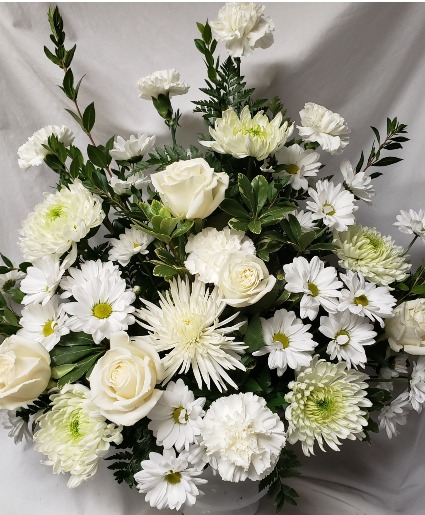 WHITE WONDER TRIBUTE...all white flowers..(S) (Will only substitute if any of the flowers are out of stock)