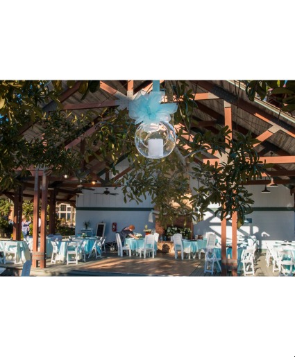 Wild Herron Set Up Wedding Decor'