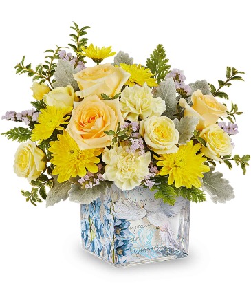 Wings of Light T26E305 in Rossville, GA | Ensign The Florist