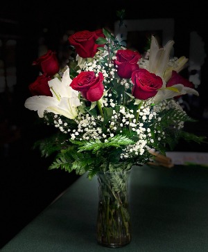Winsome Lily Vase