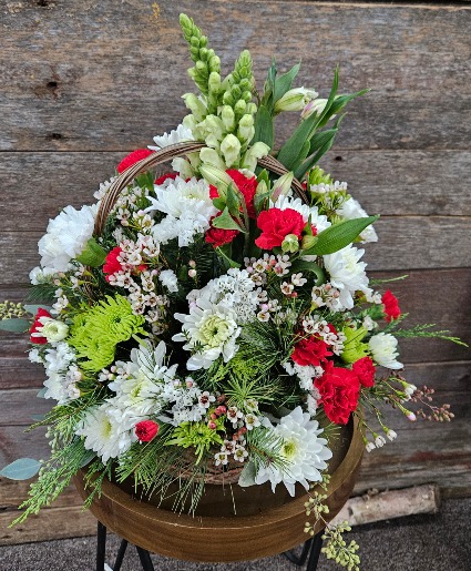 Winter Deluxe Basket 