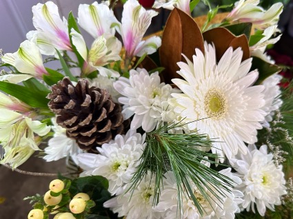 Winter white bouquet Wrapped bouquet