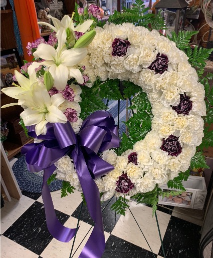 With lavender love Sympathy Spray
