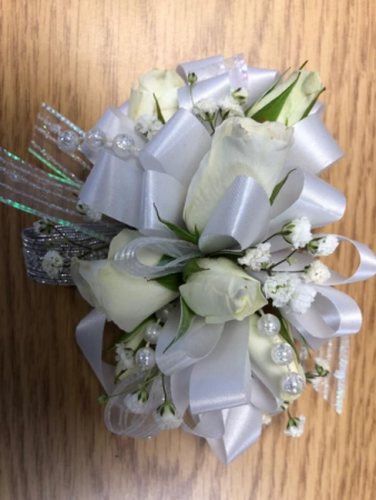 Wondrous White Wrist Corsage