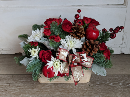 Woodland Christmas Fresh Arrangement