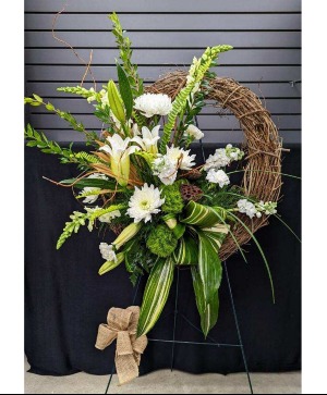 Woodland Moments Standing Spray