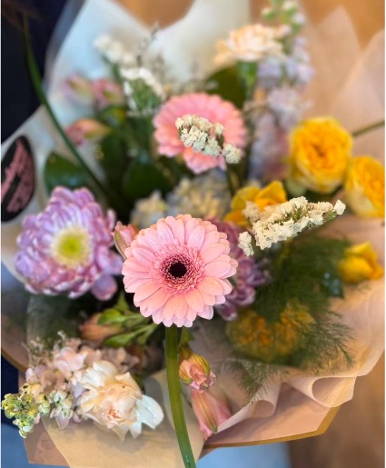 Wrapped flowers bouquet Designer's Choice 