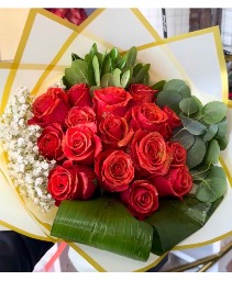 Wrapped in Love - Glitter Roses Bouquet