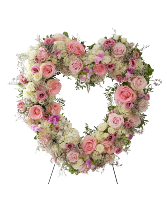 15" Heart Wreath - Pink & White 