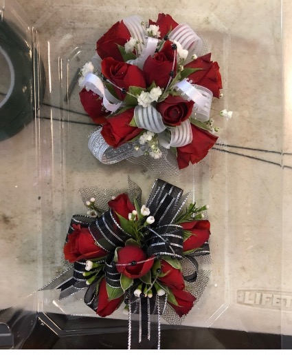 red rose wrestlet  Coursage