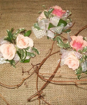 wrist corsage prom