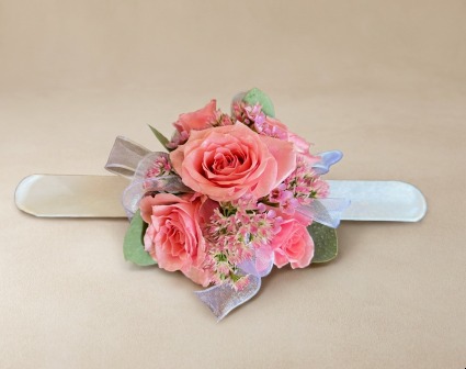 Wrist corsage 