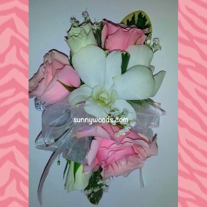 Wristlet PW15 Corsage