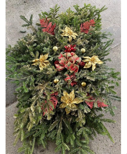 XL red/gold Premium Blanket Approx 36" x 60" CASH DISCOUNT AVAILABLE