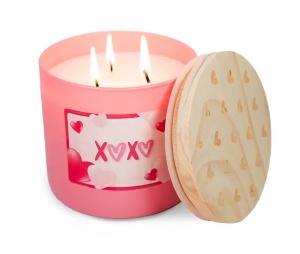 XO Hugs & Kisses Candle GIFT SHOP