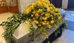 Yellow Roses Casket Cover Casket Cover
