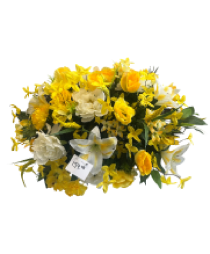 Yellow Silkl Tombstone Saddle 