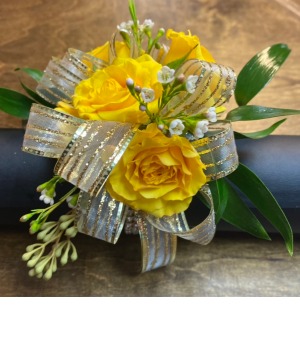 Belle Wrist Corsage