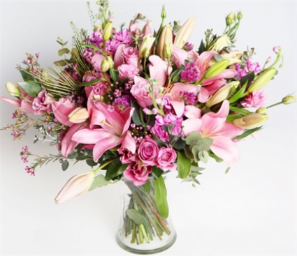 Amazing Mom Luxury Collection we will dsign as close as possible and substitue with similar flowers if needed.