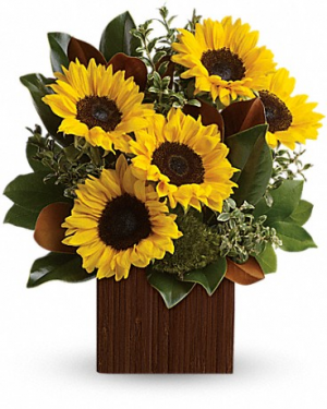 You're Golden Bouquet TEV32-1 14.5"(w) x 16.5"(h)