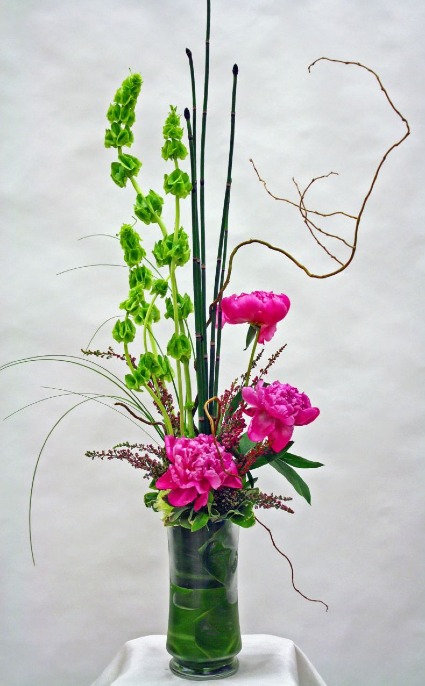 ZENTASTIC  VASED ARRANGEMENT