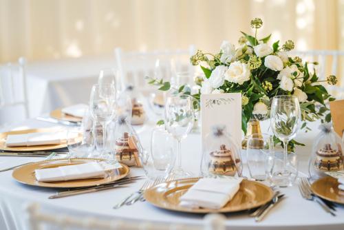 Wedding reception centerpieces
