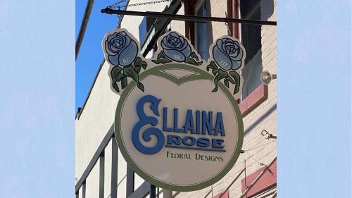 Ellaina sign